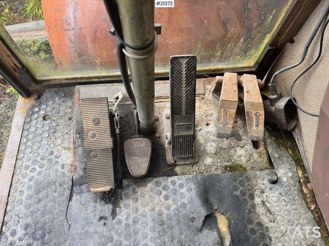 1994 Caterpillar 212B Wheel Excavator