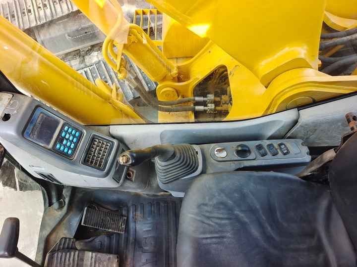 2007 Komatsu PC200-7 Crawler Excavator
