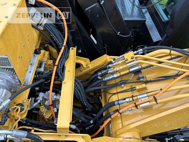 2022 Caterpillar MH3040-07A Material Handler