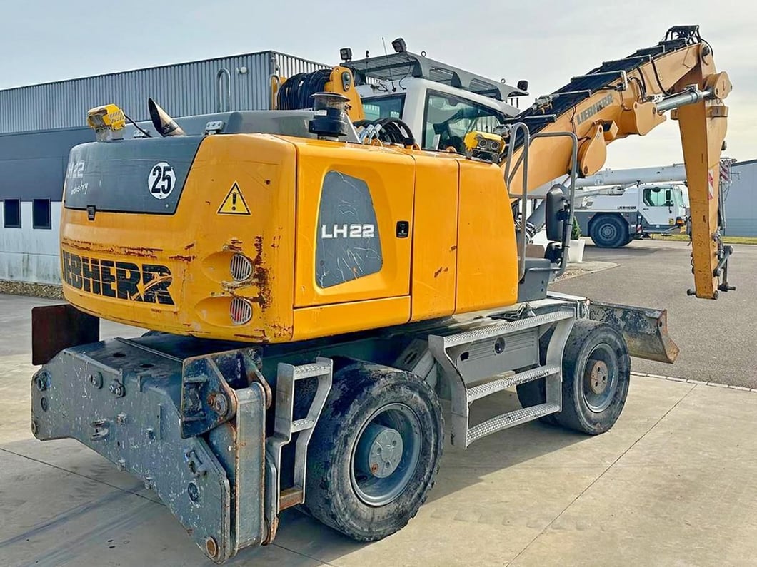 2015 Liebherr LH22 M Material Handler