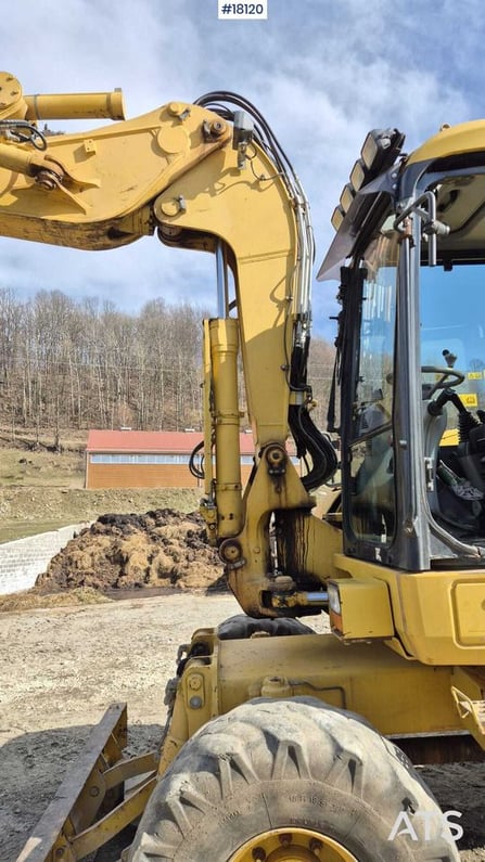 2013 Komatsu PW118 MR-8 Wheel Excavator