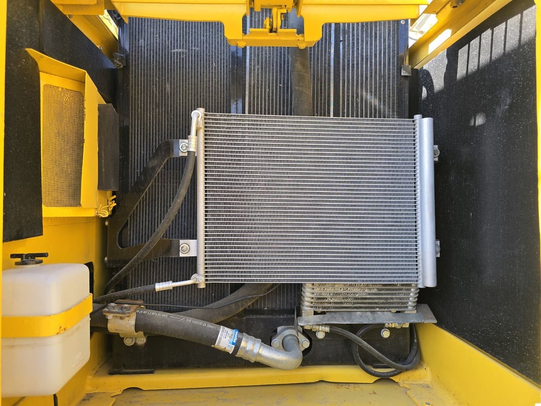 2025 Komatsu PC200-8 Crawler Excavator