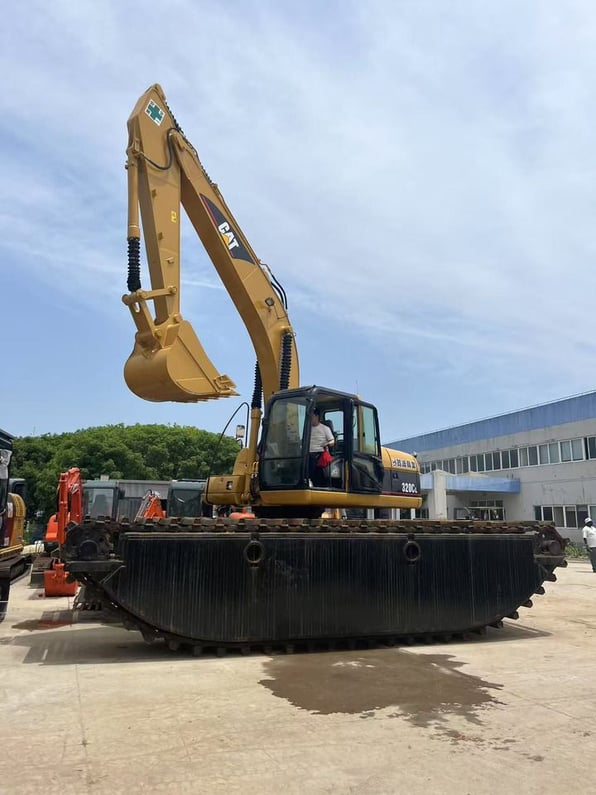 2020 Caterpillar 320CL Amphibious Excavator