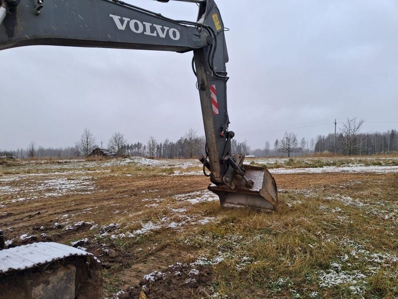 2007 Volvo EC210BLC Crawler Excavator