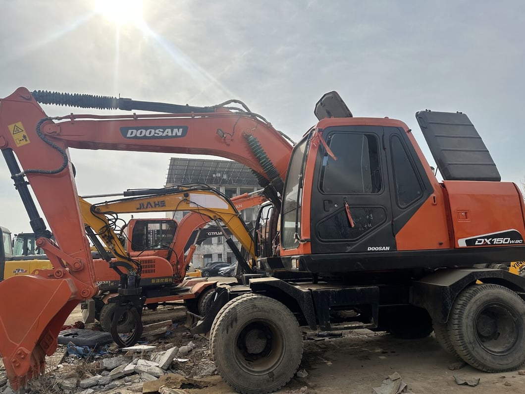2023 Doosan DH150W-9C Wheel Excavator