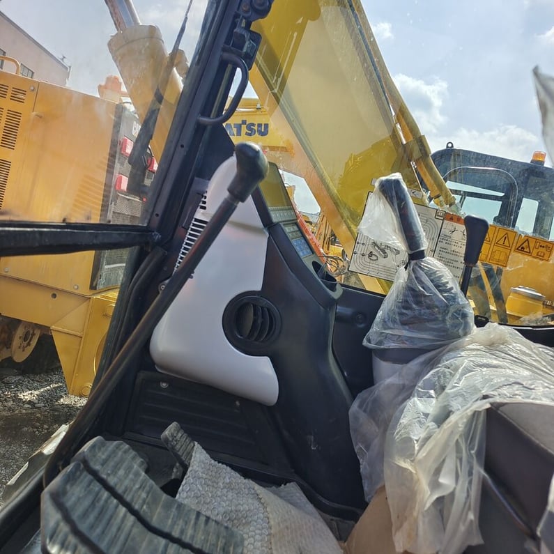 2024 Komatsu PC70-8 Crawler Excavator