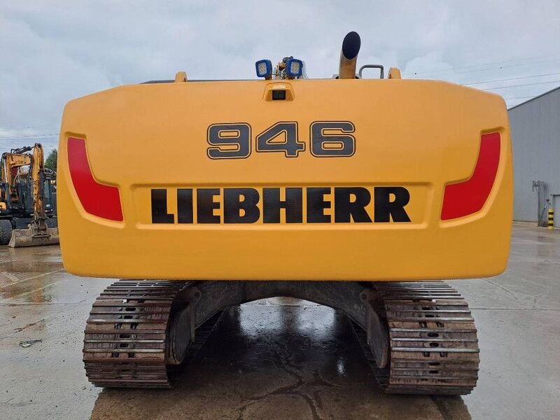 2018 Liebherr R946 Crawler Excavator