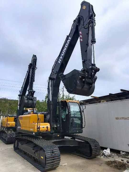 2018 Hyundai 225LVS Crawler Excavator