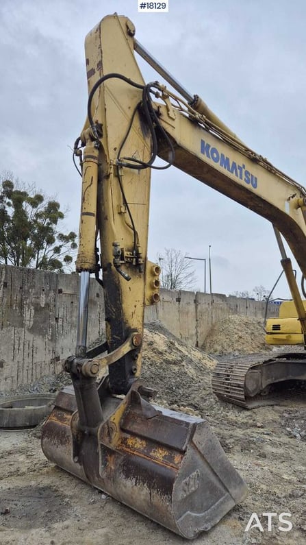 2006 Komatsu PC240LC-8 Crawler Excavator