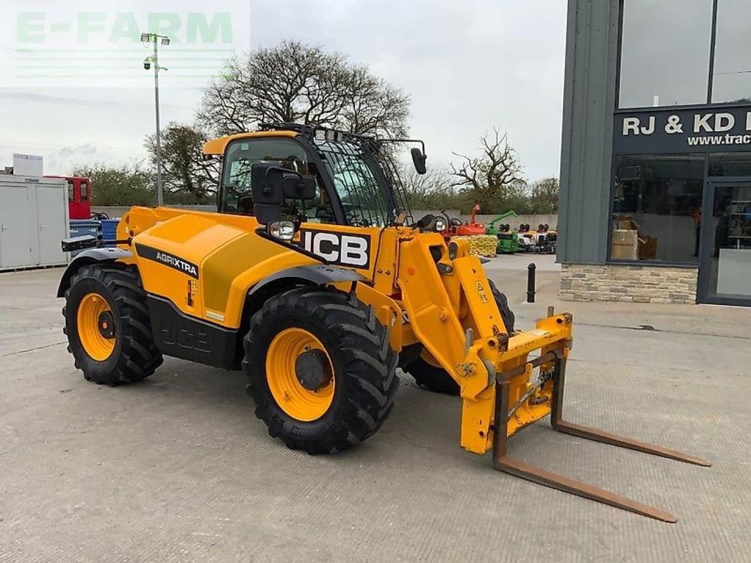 2022 JCB 542-70 AGRI XTRA Mini Excavator