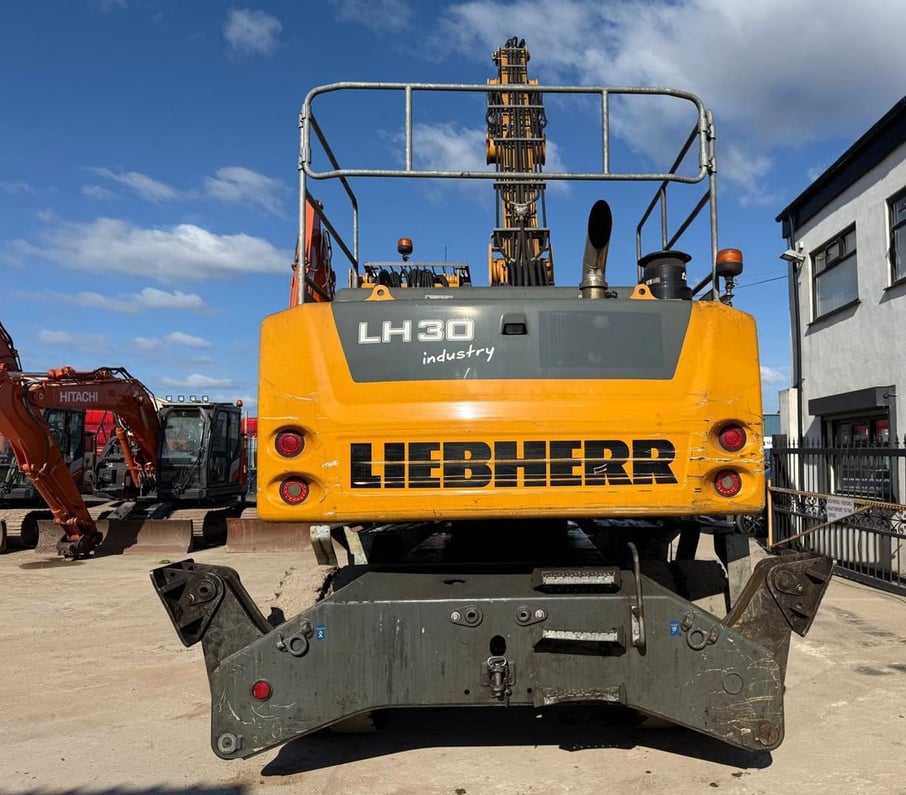 2018 Liebherr LH30 M Material Handler