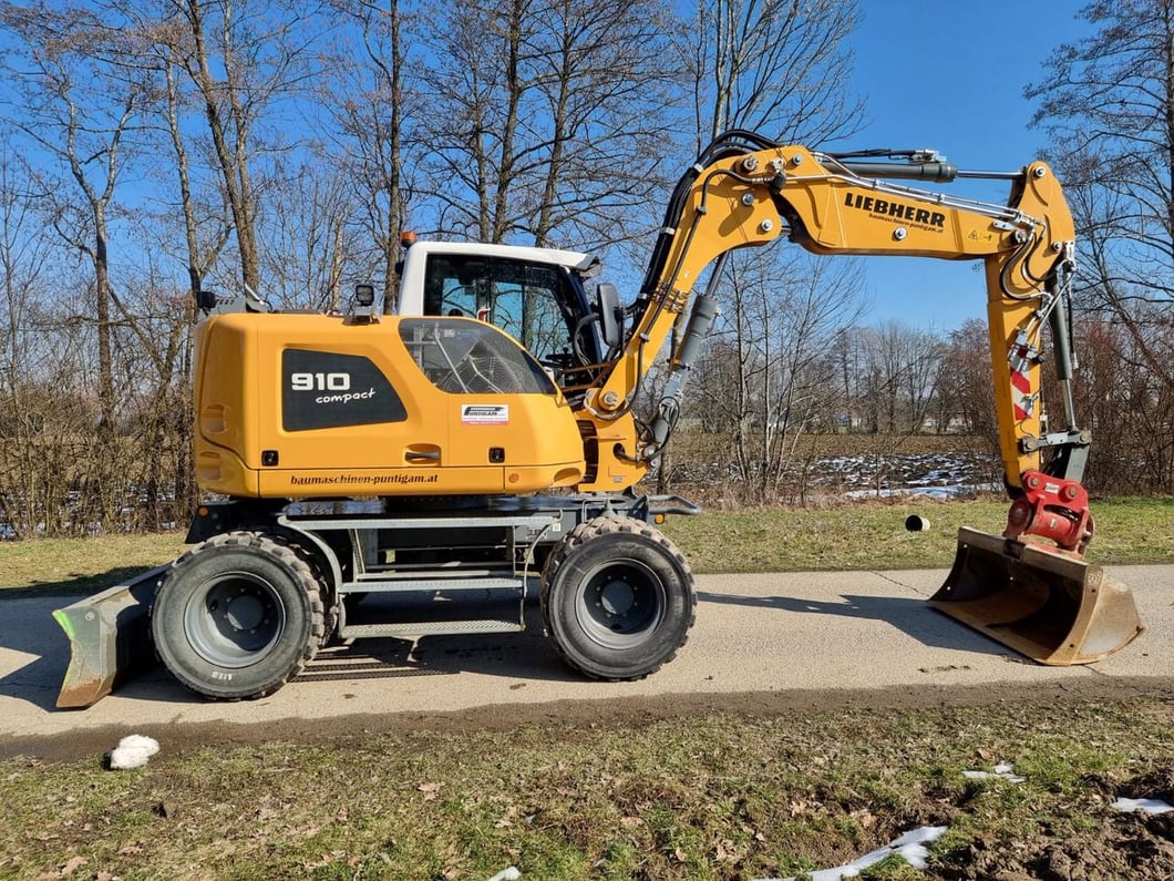 2024 Liebherr A910 COMPACT LITRONIC Wheel Excavator