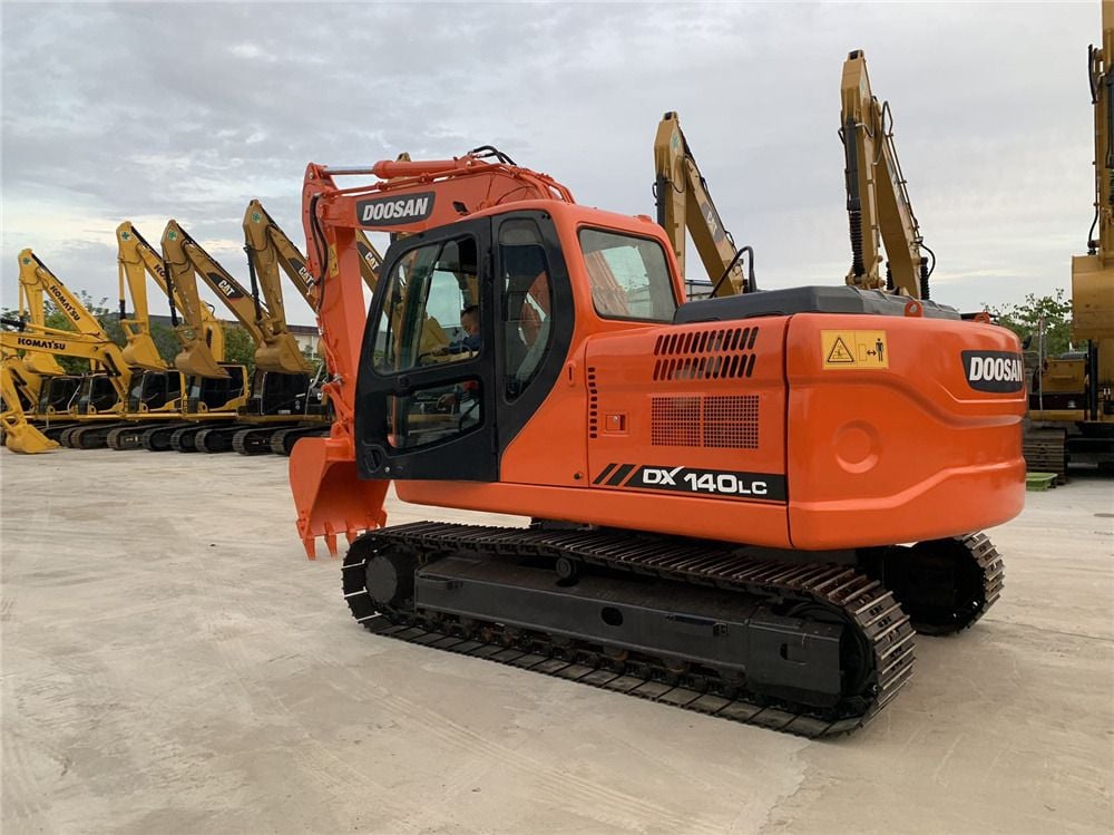 2021 Doosan DX140 Crawler Excavator