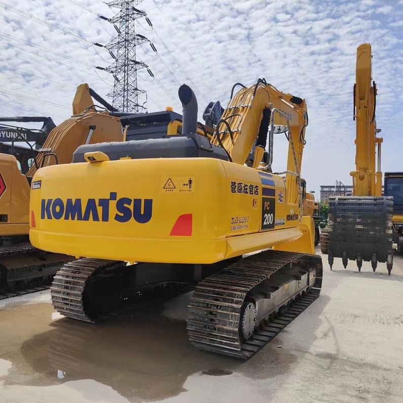 2023 Komatsu PC200 Crawler Excavator