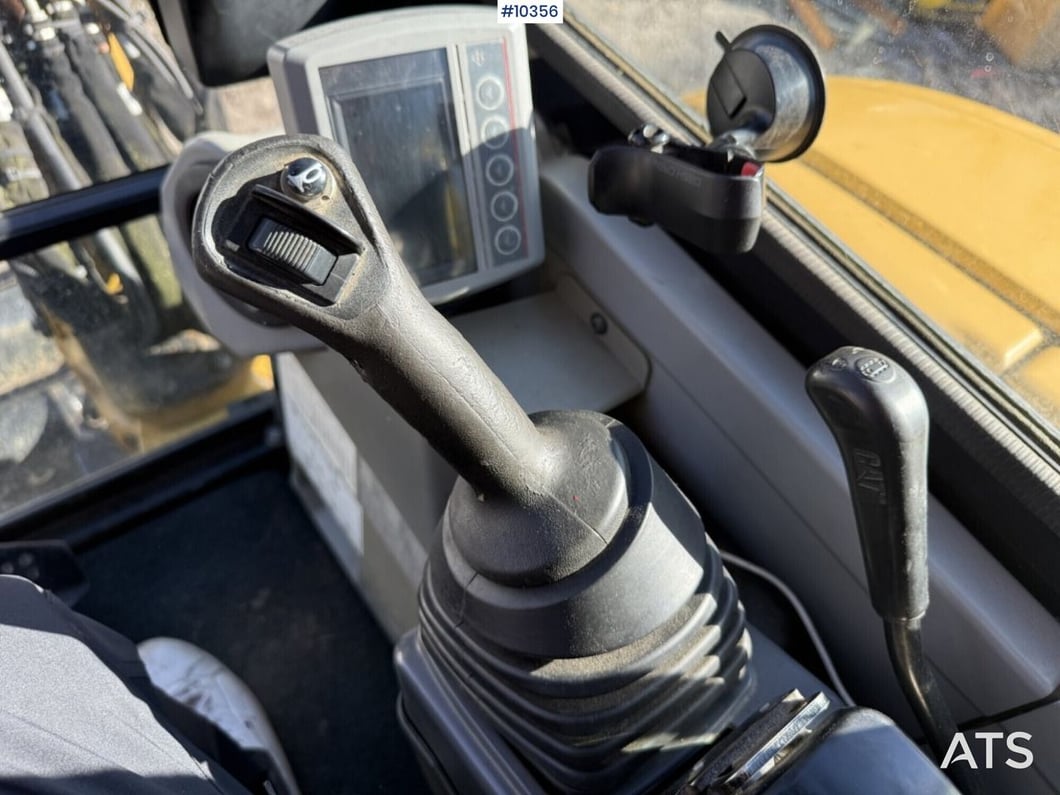 2015 Caterpillar 303.5E Mini Excavator