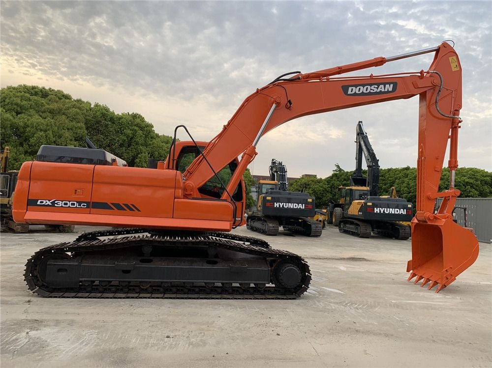 2023 Doosan DX300 Crawler Excavator
