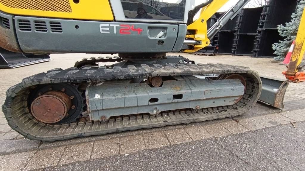 2018 Wacker Neuson ET24 Mini Excavator