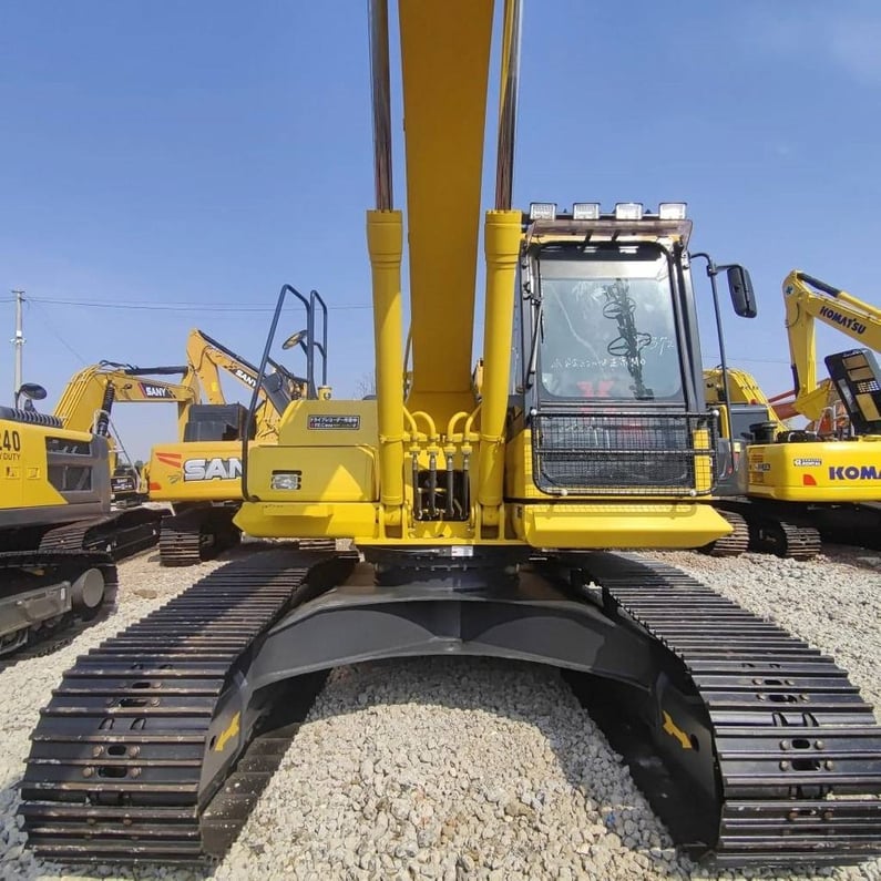 2023 Komatsu PC220-8 Crawler Excavator