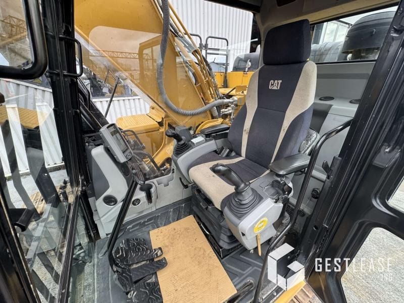 2019 Caterpillar 330FLN Crawler Excavator