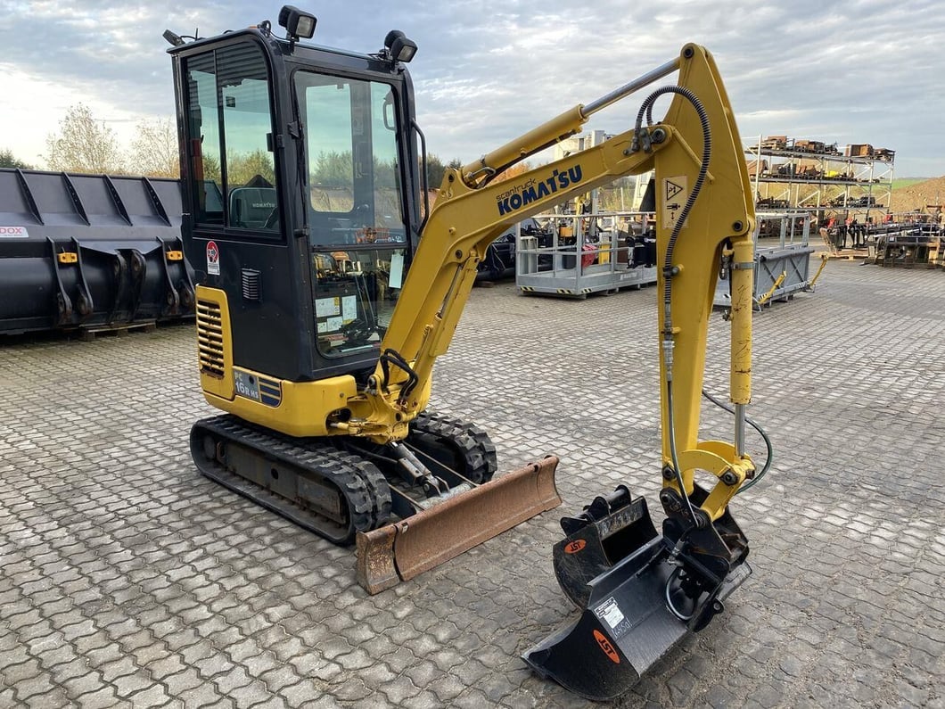 2018 Komatsu PC16-3HS Mini Excavator