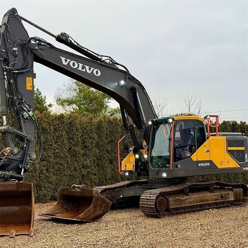 Volvo EC250 Crawler Excavator
