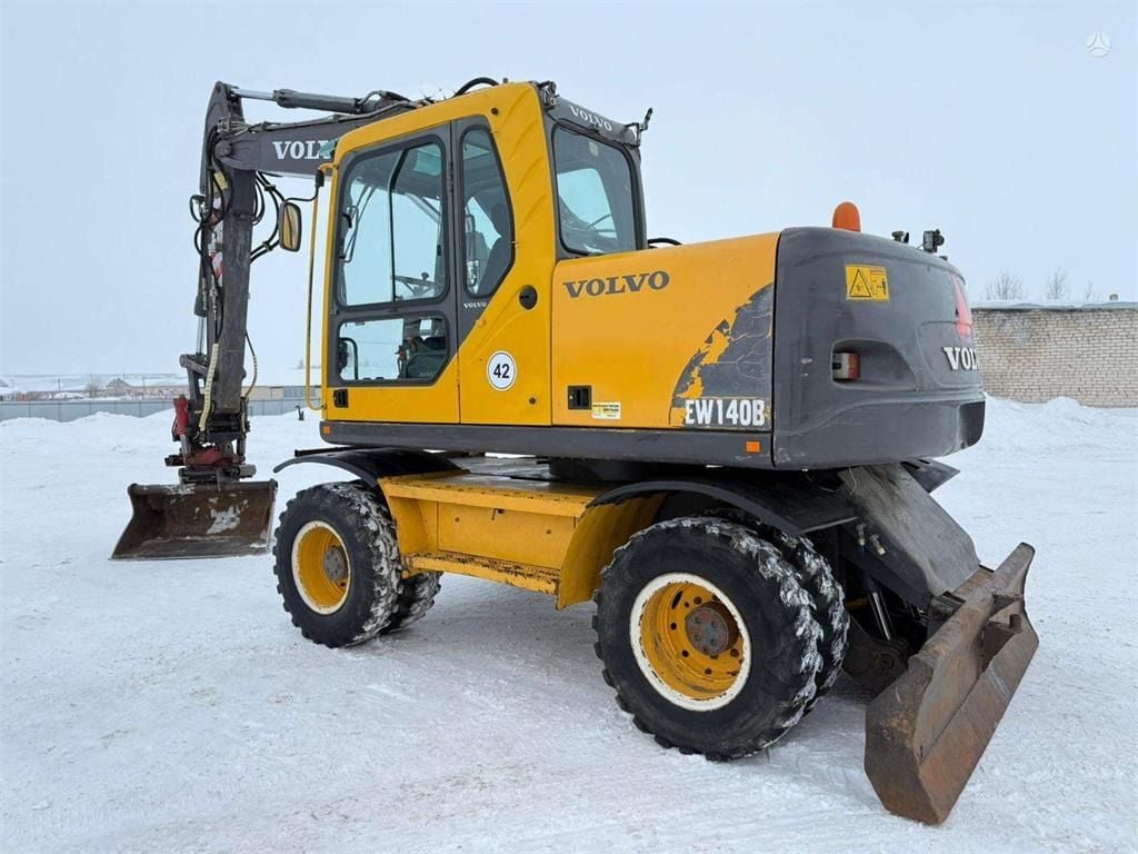 2004 Volvo EW140B Wheel Excavator