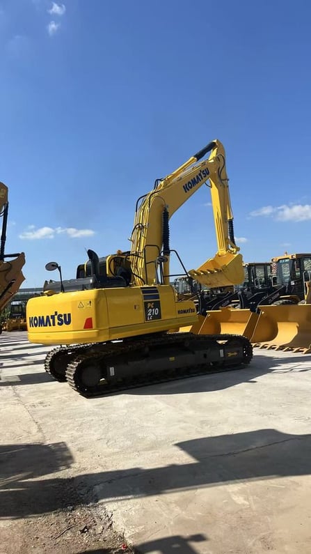 2023 Komatsu PC210-8 Crawler Excavator