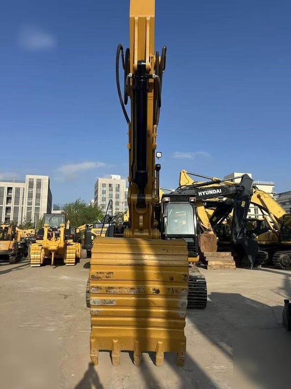 2024 Caterpillar 325D Crawler Excavator