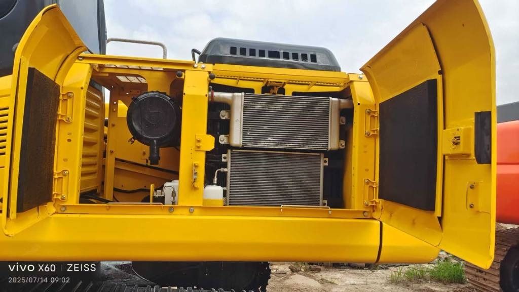2023 Komatsu PC220-7 Crawler Excavator