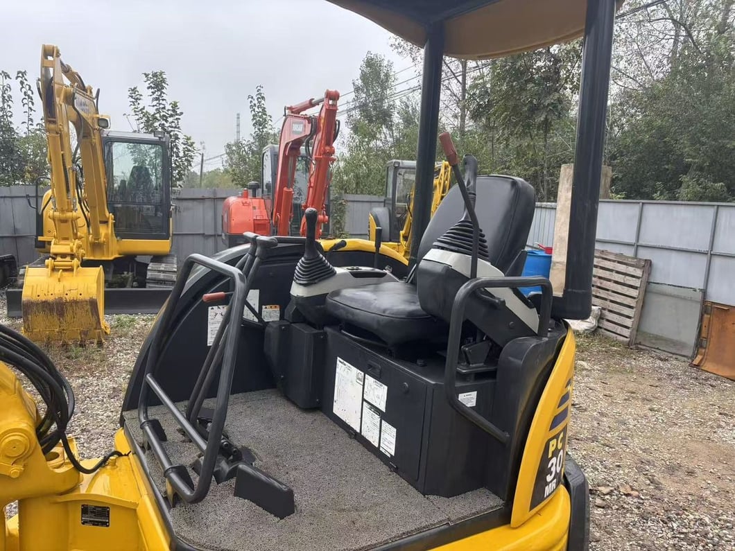 2023 Komatsu PC30MR-3 Mini Excavator