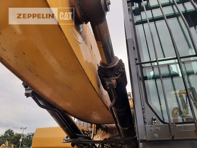 2022 Caterpillar MH3040-07A Material Handler