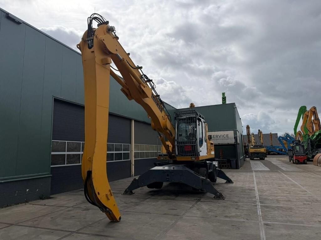 2012 Liebherr A904 C Material Handler