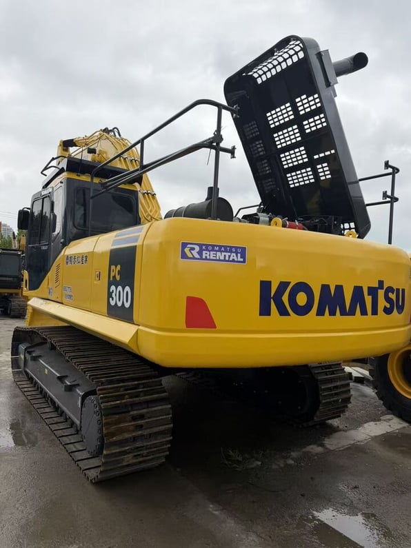 2025 Komatsu PC300 Crawler Excavator
