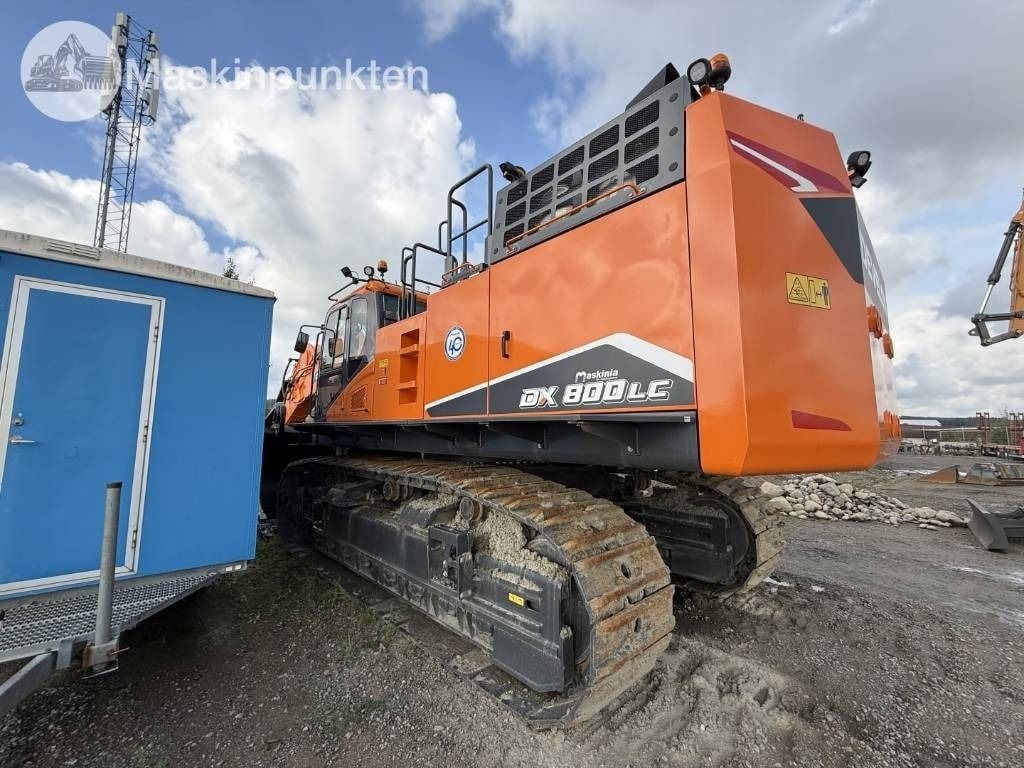 2025 Develon 800LC-7 Crawler Excavator