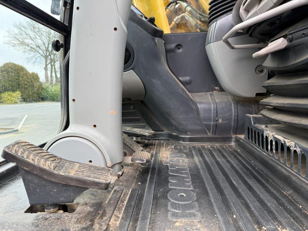 2018 Komatsu PW180-10 Wheel Excavator