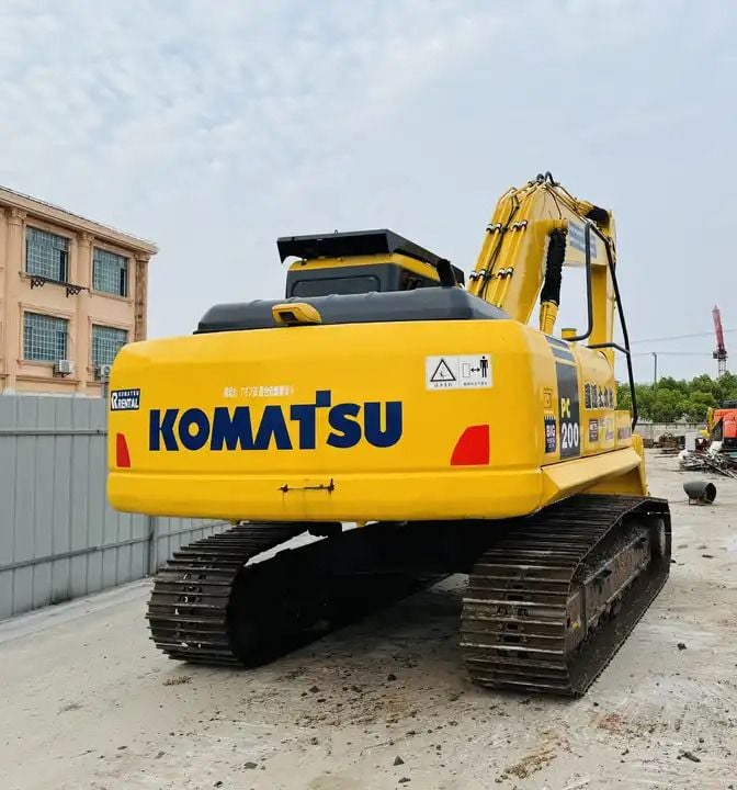 2018 Komatsu PC200-6 Crawler Excavator