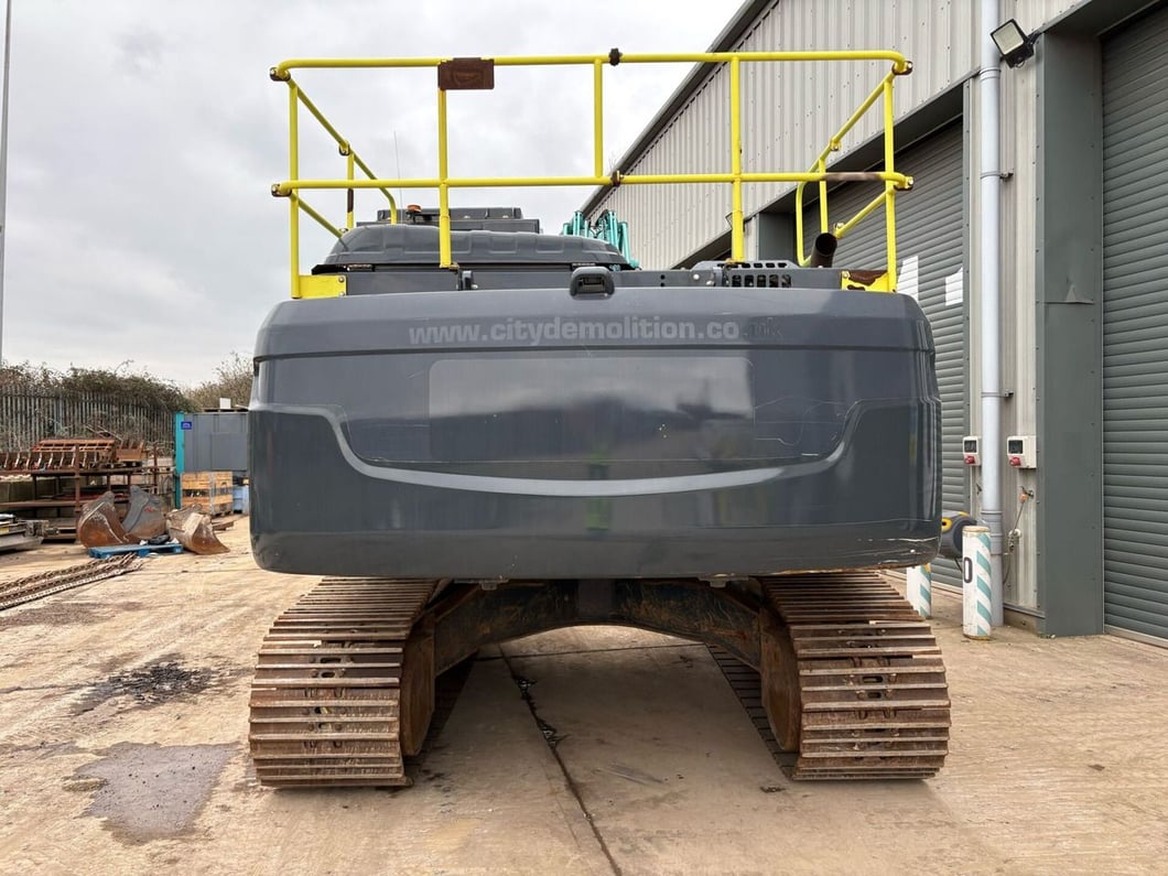 2021 Kobelco SK300LC-10E Crawler Excavator