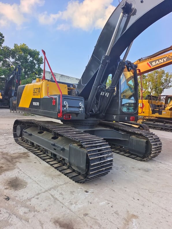 2024 Volvo EC210D Crawler Excavator