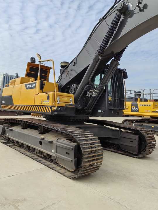2023 Volvo EC480DL Crawler Excavator