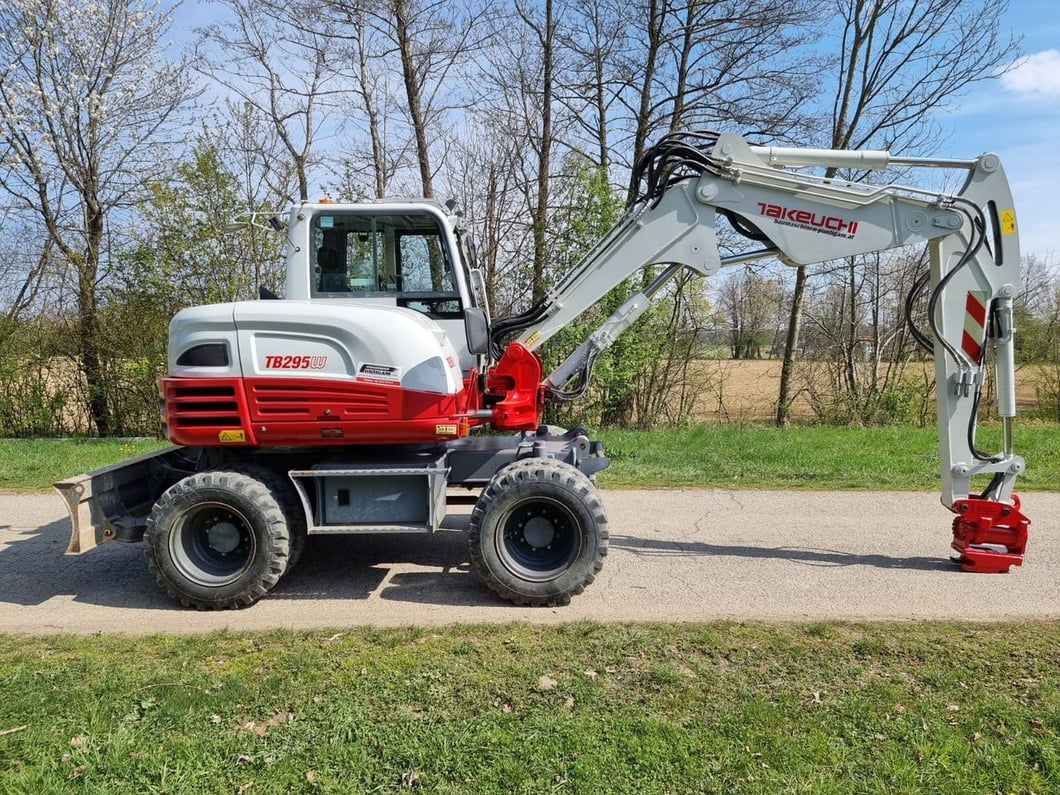 2015 Takeuchi TB295W Wheel Excavator