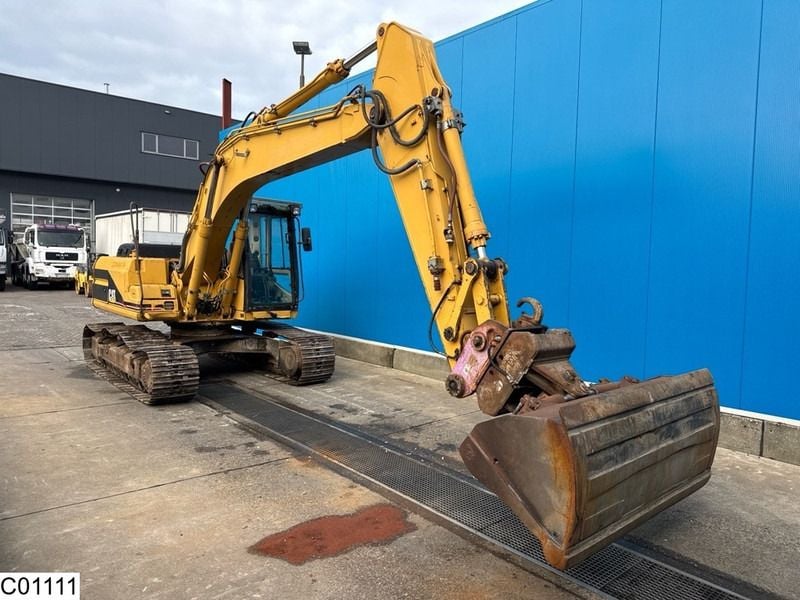 2001 Caterpillar 318B Crawler Excavator
