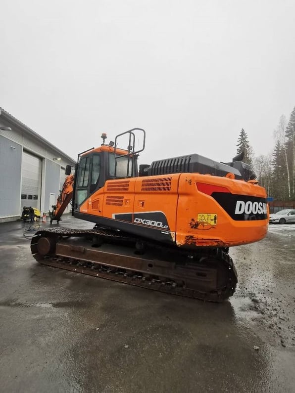 2018 Doosan DX300LC-5 Crawler Excavator