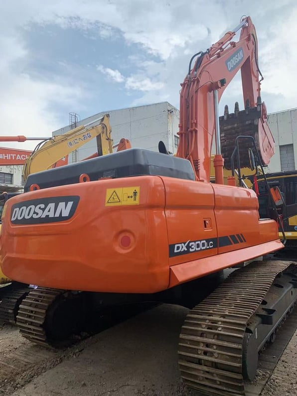 2017 Doosan DX300LC Crawler Excavator