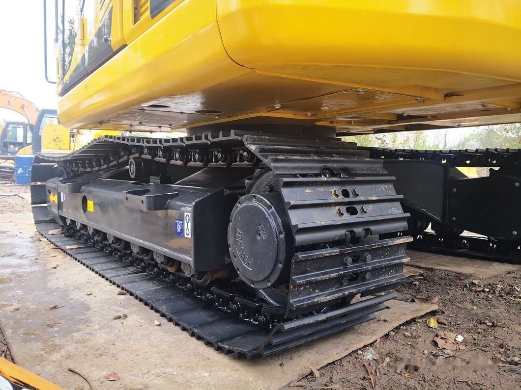 Komatsu PC130 Crawler Excavator