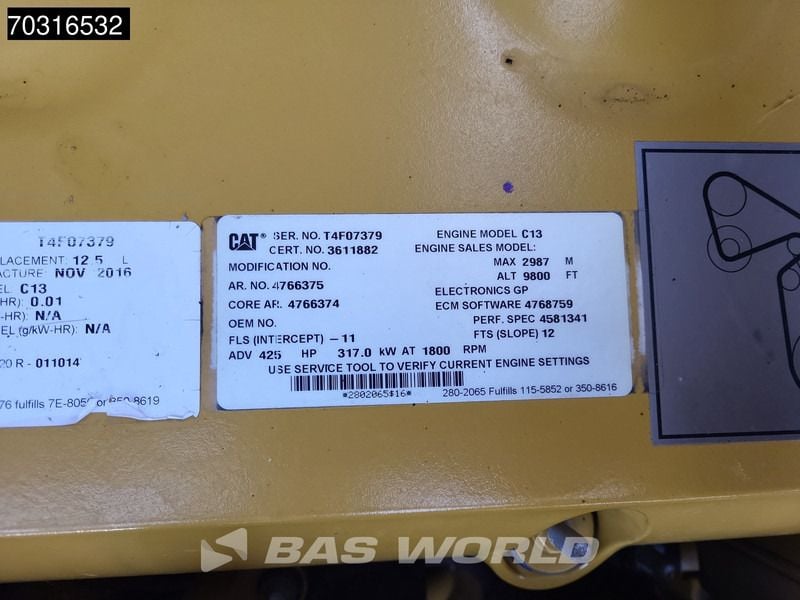 2017 Caterpillar 352F Crawler Excavator