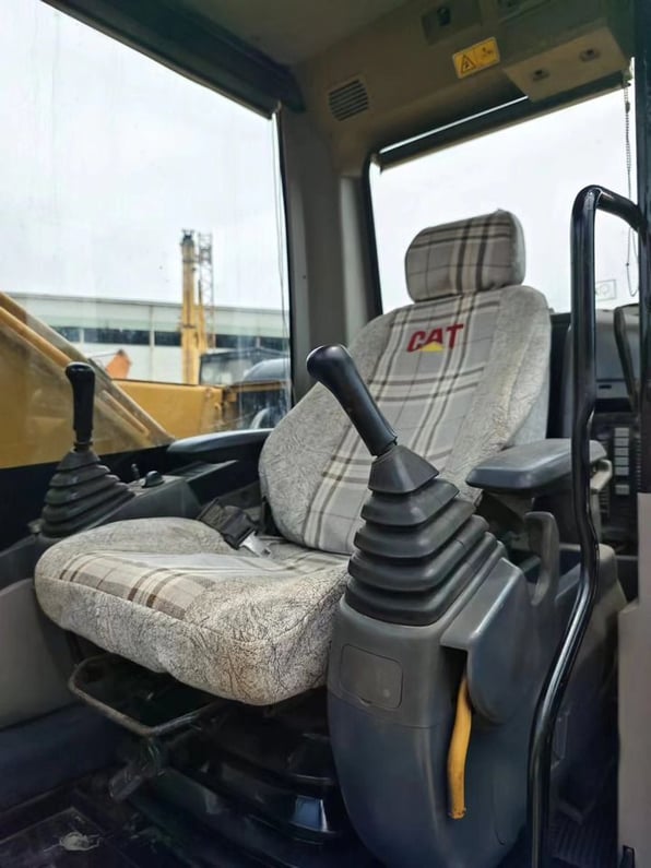 2019 Caterpillar 320D2 Crawler Excavator