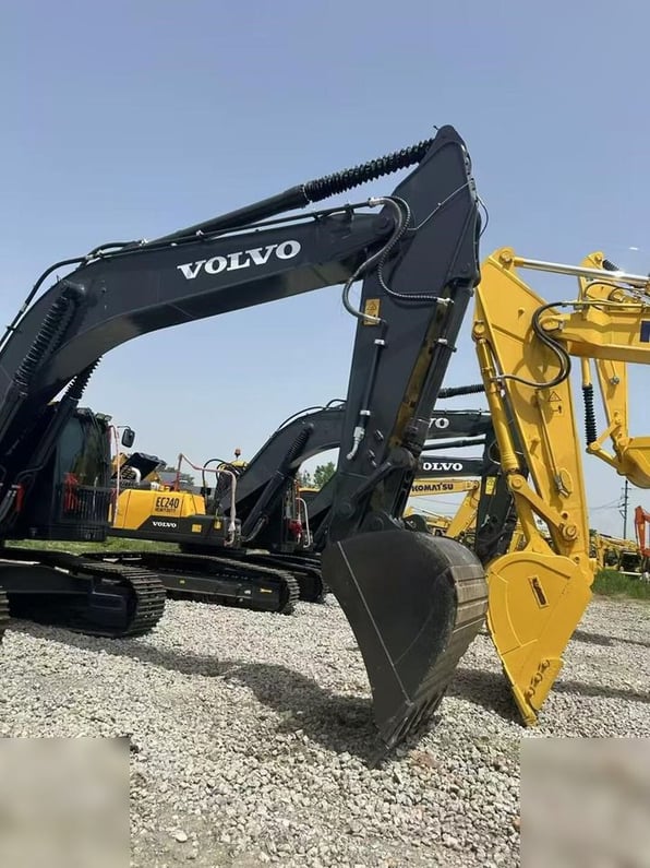 2021 Volvo EC300 Crawler Excavator