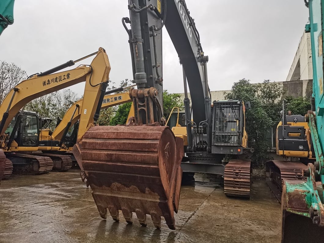 2018 Volvo EC380DL Crawler Excavator