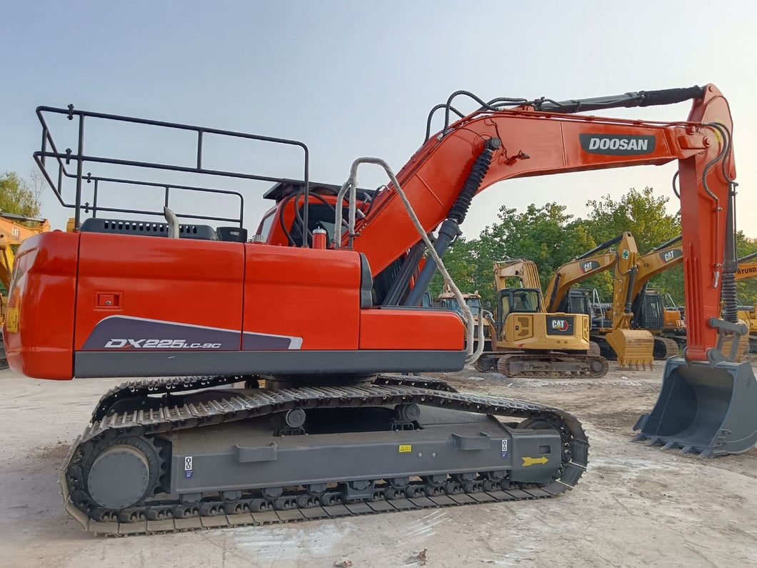 2024 Doosan DX225LC-9C Crawler Excavator