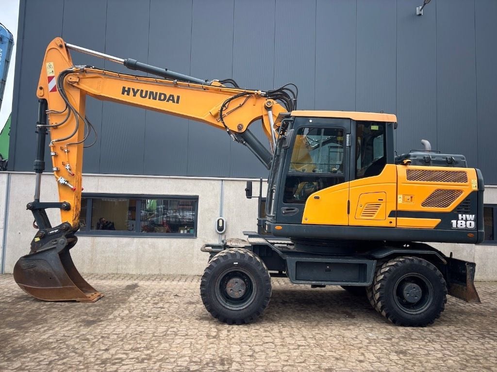 2020 Hyundai HW180 Wheel Excavator